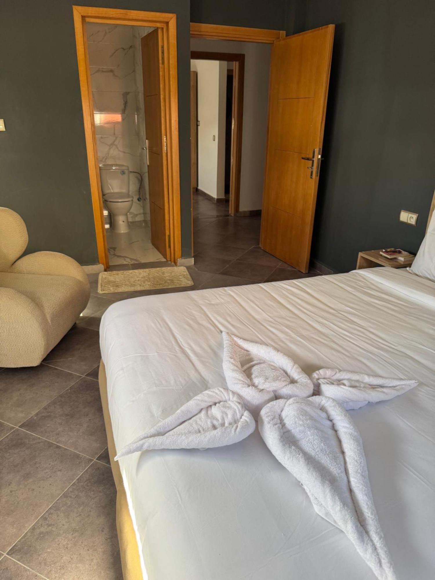 Ostello Playa Surf House Tamraght Esterno foto